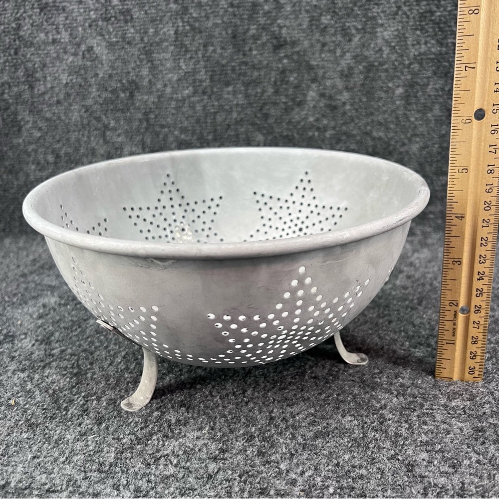 VTG 7 Star Aluminum Metal 9" Colander 3 Footed Strainer Retro Farmhouse - Picture 6 of 7